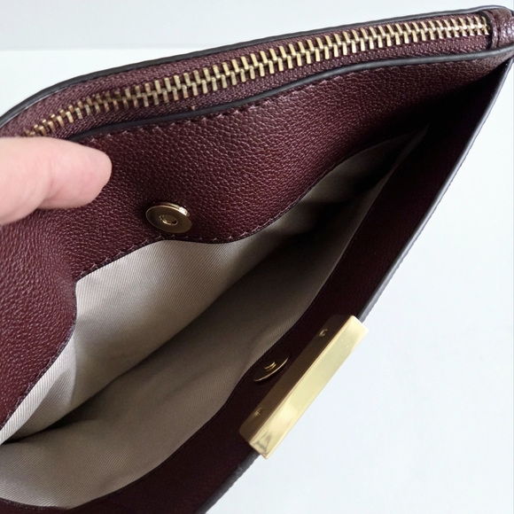 Nine West New Brown/Red Clutch Wristlet With Shiny Gold Hardware - Picture 7 of 16